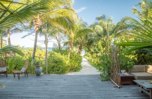 Chacchoben House | Beachfront Luxurious Experience Location in Tulum - Casa Maya Kaan
