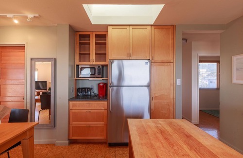 Pacifica Apartment | Beachfront Ocean Views 20 mins to San Francisco! (Neptune 3)