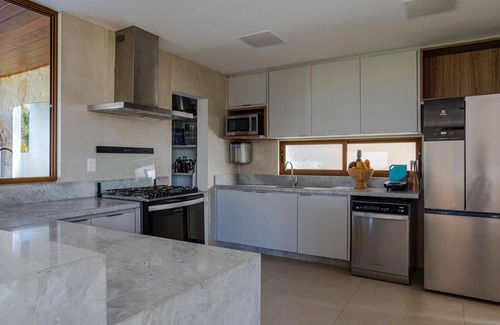 Acu da Torre House | Beachfront Paradise Exclusive House in Praia do Forte