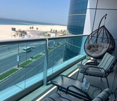 Rumailah Apartment | Beachfront Paradise - Ajman Corniche Residence