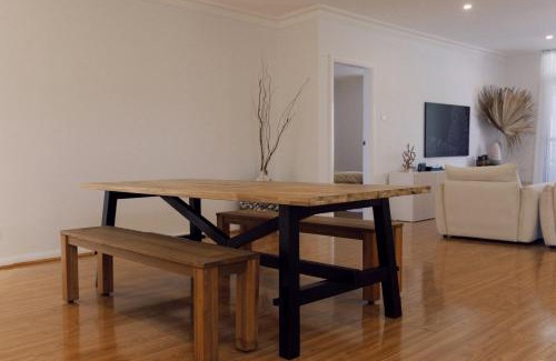Dee Why Apartment | Beachfront Paradise