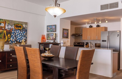 Villas Del Mar Apartment | Beachfront| Queen Bed| Full Kitchen| 150 M2