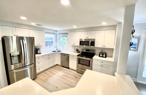 Shipyard Plantation House | Beachfront Resort! Golf & Lagoon View + Pickleball + Easy Beach Access!