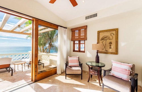 Buzzards Villa | Beachfront Villa, Private Pool & Access to Fitness Center & Private Beach Club