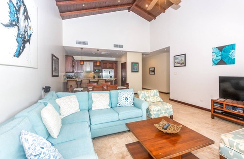 Pristine Bay House | Beachfront Villa w/Pool at Pristine Bay