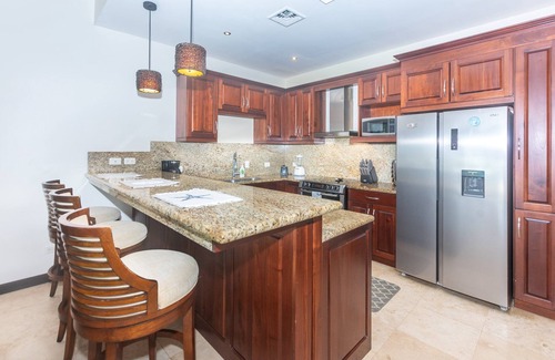 Pristine Bay House | Beachfront Villa w/Pool at Pristine Bay