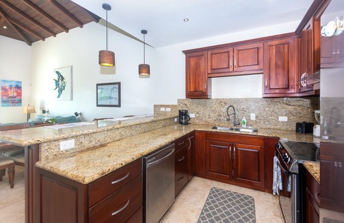 Pristine Bay House | Beachfront Villa w/Pool at Pristine Bay