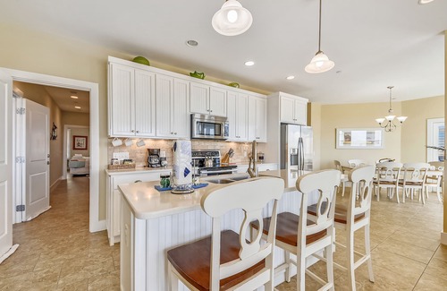 Melrose on the Beach House | BEACHIN IT Oceanfront! sleeps 20 Cart included with booking