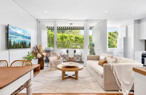 Avalon Beach Apartment | Beachside escape steps from the surf & village