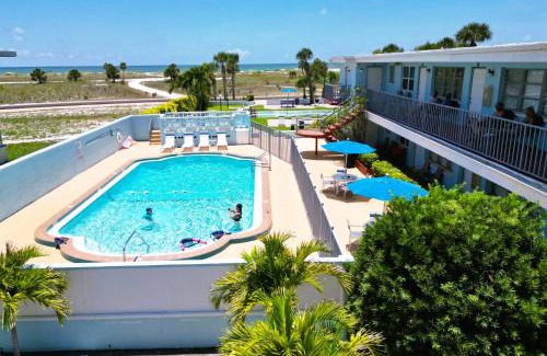 Treasure Island Hotel | Beachside Resort Motel