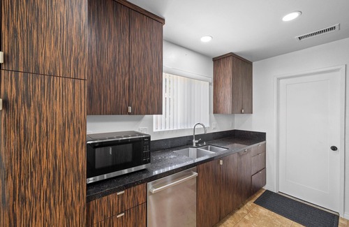 Olde Carlsbad House | Beachside Work & Creativity Retreat