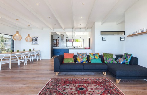 Cape Peninsula Villa | Beachtown villa with breathtaking view