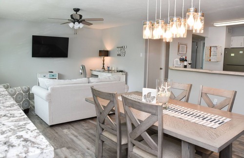 Coquina Gables Apartment | Beachy Getaway–Cozy, Clean & Equipped w/All Essentials! Relax, Enjoy & Refresh!