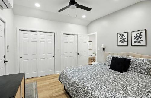 Valparaiso House | Beacons' Nest, Valpo U, Downtown & Dunes