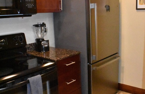 Pigeon Forge Condo | Bear Elegance in the Heart of Pigeon Forge