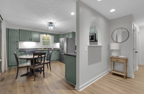 Mentone Cabin | Bearly Behaving with Hot Tub n Sleeps 6