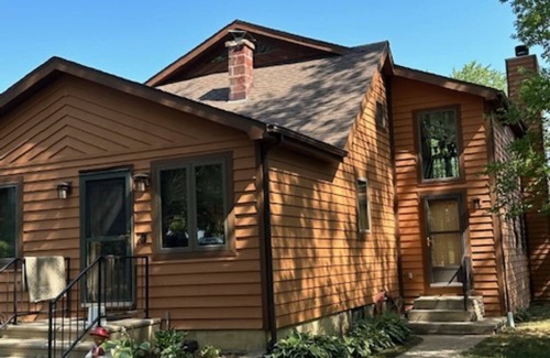 Lake Ripley House | Bears Den: Year-round Comfortable 4-bdrm house on Lake Ripley in Cambridge WI
