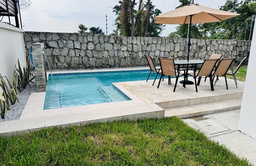 Sector 1 Nor-Oeste House | Beatiful 4-bedroom house with POOL