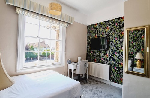 Taunton House | Beaufort Lodge