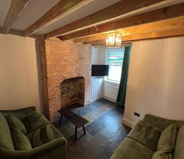 Newark Hotel | Beaumond Cross Inn