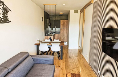 Janske Lazne Apartment | Beautiful apartment for 4 guests with WIFI, TV, balcony and panoramic view