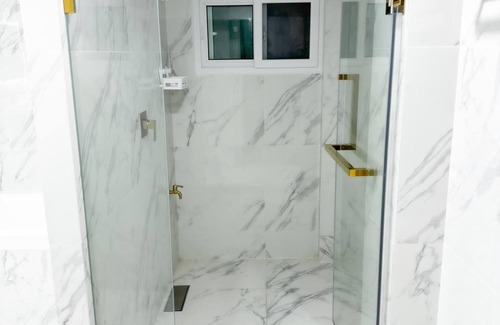 Huai Khwang House | Beautiful 4beds 4 full baths townhome in Bangkok