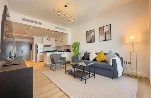 Al Sufouh Apartment | Beautiful 1BR Apartment with Full Seaview