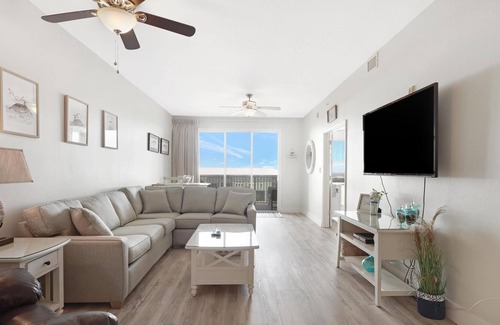 Fort Morgan Pines Condo | Beautiful 2 Bdrm, 2 Ba condo with 2 pools, easy beach access & amazing views