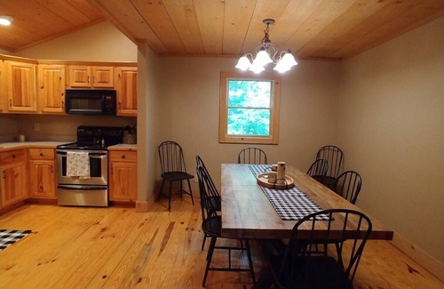 Clayton Cabin | Beautiful 2 bedroom/2 bathroom cabin with a loft!