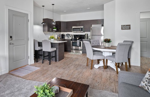 Farmington Apartment | Beautiful 2 Bedroom Apartment Near Lagoon