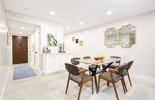 Entertainment District Condo | Beautiful 2 BR modern and spacious ScottsdaleCondo