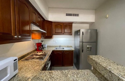 Luis Donaldo Colosio Condo | Beautiful 2bed, 2Bath Beach Condo in the heart of Playa del Carmen, Mexico!