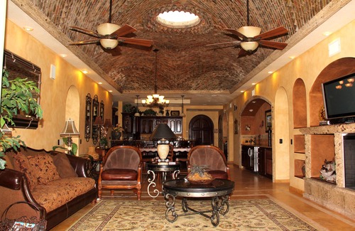 Puerto Penasco Villa | Beautiful 3 bedroom Villa with gorgeous view of the ocean just steps away.