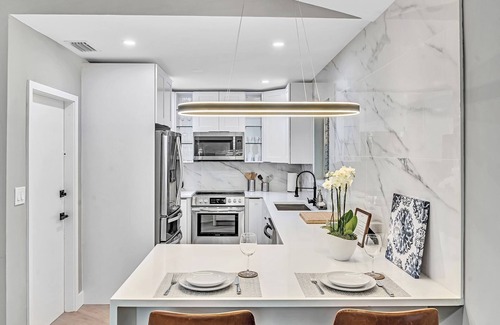 El Portal House | Beautiful 3 Bedroom 2 Bathroom Home in Quiet Miami Neighborhood Near Everything