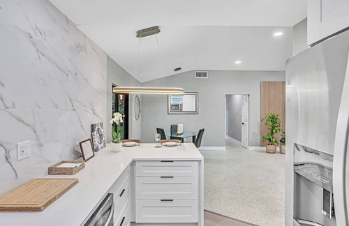 El Portal House | Beautiful 3 Bedroom 2 Bathroom Home in Quiet Miami Neighborhood Near Everything