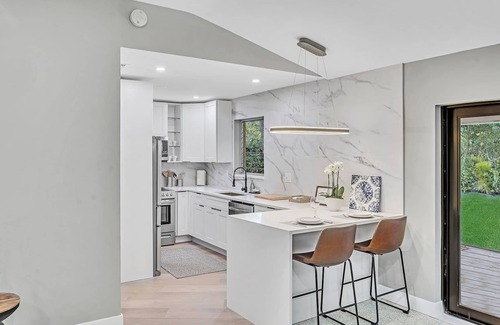 El Portal House | Beautiful 3 Bedroom 2 Bathroom Home in Quiet Miami Neighborhood Near Everything