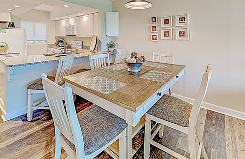 North Litchfield Beach Condo | Beautiful 327 Litchfield Retreat. Minutes from the Beach, Community Pool