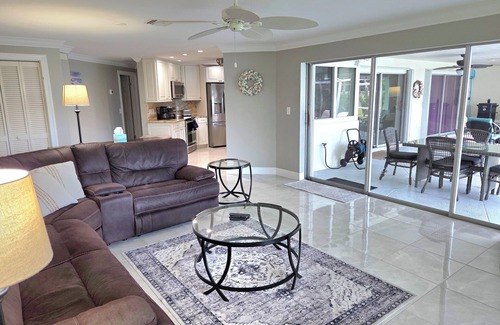 Lely Golf Estates House | Beautiful 3B/2B with new pool on the 11th tee box of Hibiscus Golf Course