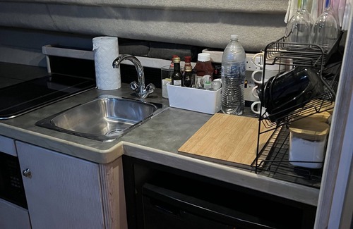 Newport Boat Rental | Beautiful 4 Berth Boat on the Isle of Wight for the Ultimate Relaxation