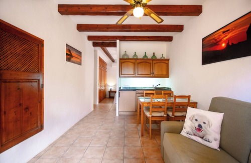 Santanyi Apartment | Beautiful 40 sqm apartment on a modernized finca with a 10 x 5 pool