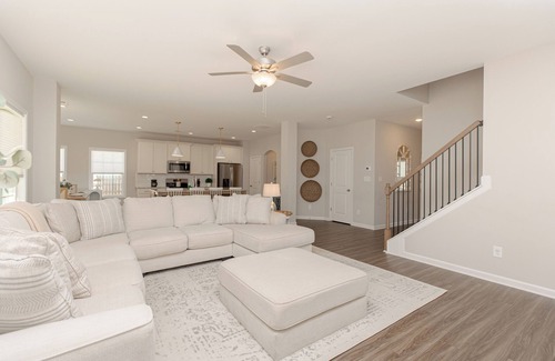 Perry House | Beautiful 4BR | Fenced Yard | Family & Pets