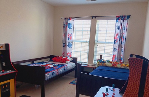 Myrtle Beach House | Beautiful 5bedrm 2.5 ba house 13 Mins from Beach