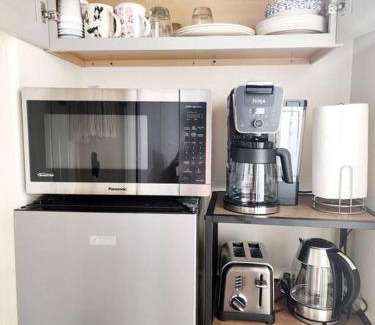 Quartz Hill Apartment | Beautiful All Private GuestSuite