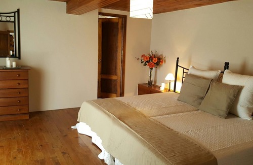 Outeirino House | BEAUTIFUL AND QUIET HOME TWO AVOS