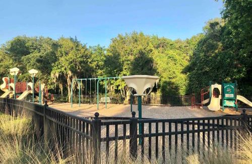 Seabrook Island Villa | Beautiful and Spacious 2 Bedroom Courtside Villa!