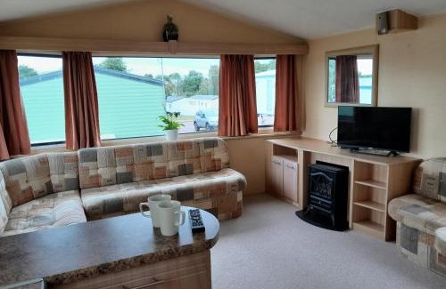 Clacton-on-Sea Other | Beautiful and Spacious Mobile home - Sleeps 6,