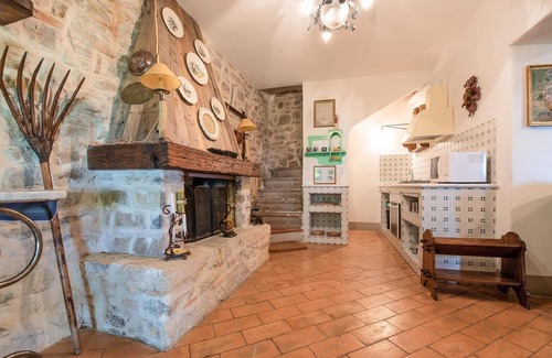 Semproniano Apartment | Beautiful apartment in Loc. Scalabrelli