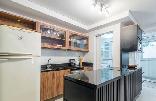 Lagoa Pequena Apartment | Beautiful Apart w/Balcony 500m From Beach Nng0102