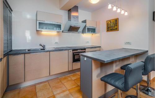Donji Kraj Apartment | Beautiful Apartment In Moscenicka Draga