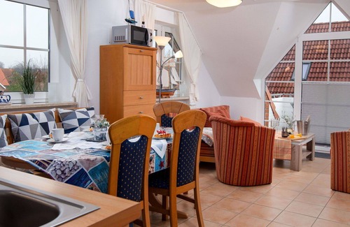 Norden Apartment | Beautiful apartment for 4 people with WIFI, TV, balcony and pets allowed